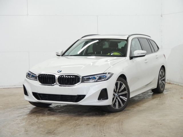 BMW 320 d Touring xDrive HeadUp Panorama LED