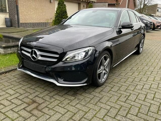 Mercedes-Benz C 180 AMG LINE NAVI PDC LED