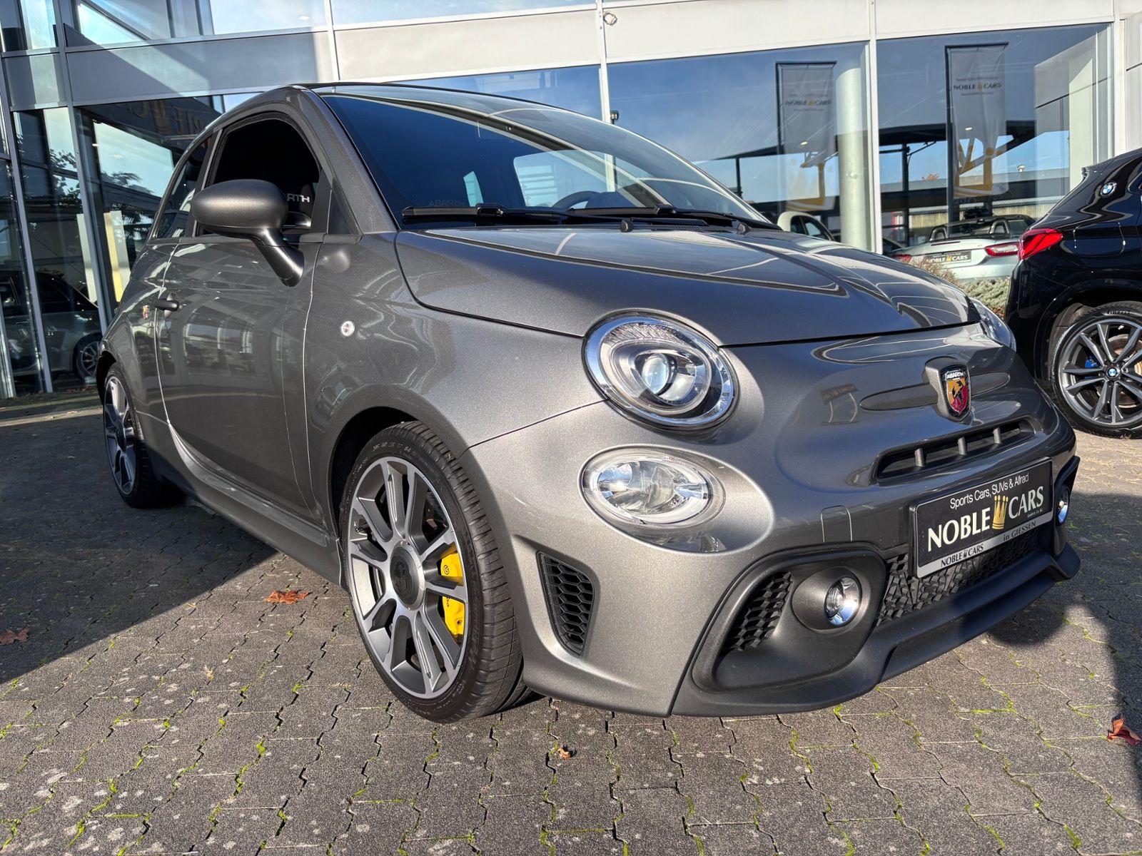 Fahrzeugabbildung Abarth 695C Automatik KLIMA NAV BEATS LEDER SHZ