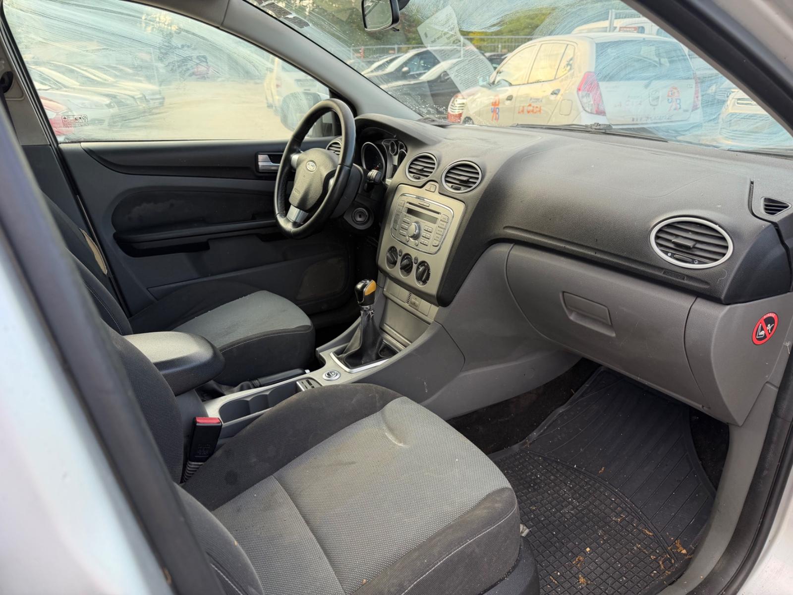 Ford Focus 2008 — photo 9