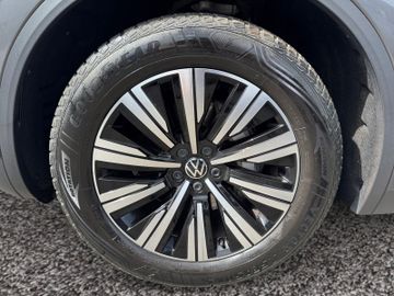 Volkswagen Touareg - 8