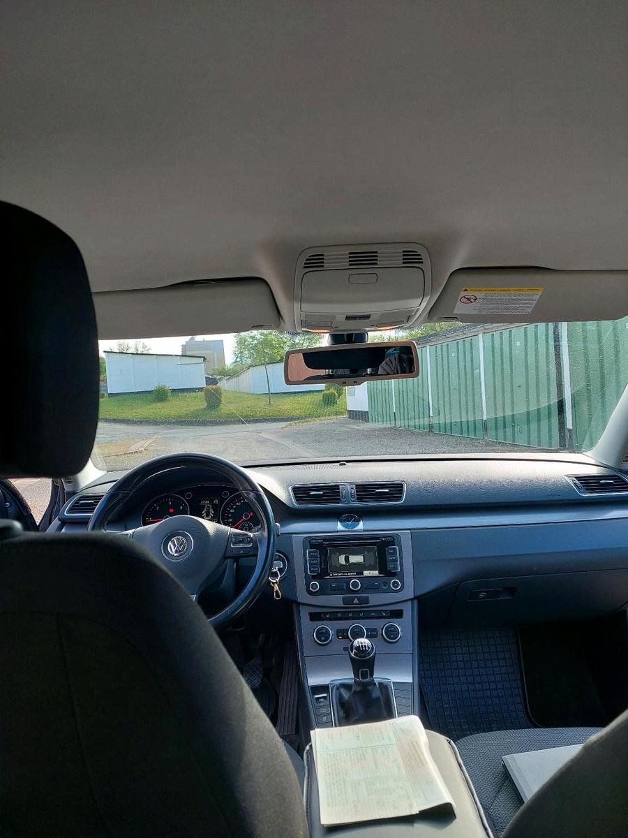 Volkswagen Passat 2012 — photo 6
