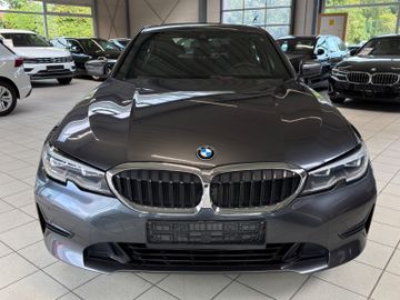 BMW 330 - 11
