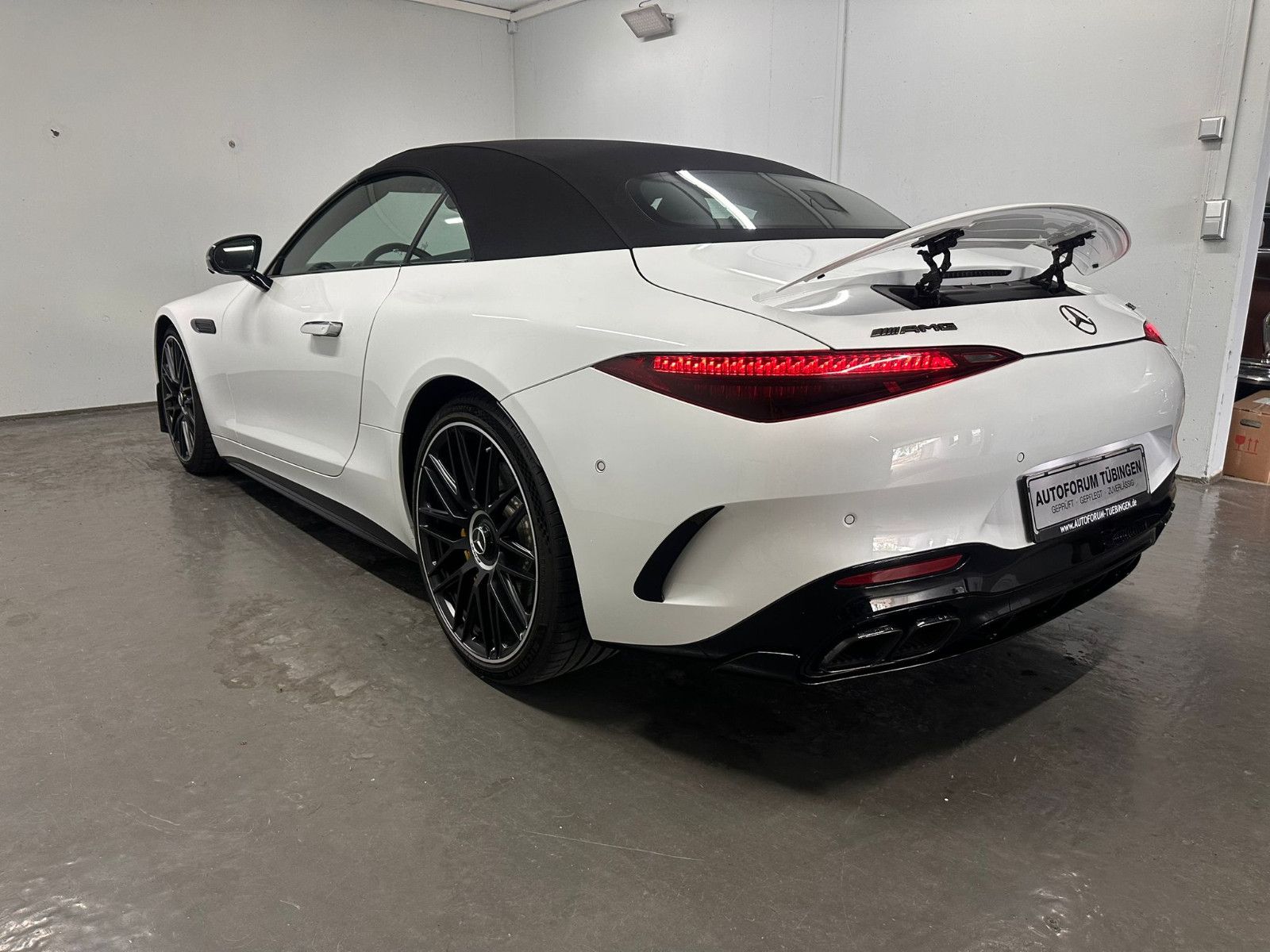 Fahrzeugabbildung Mercedes-Benz SL 63 4MATIC+ *AERODYNAMIK*HEADUP*BURMESTER*