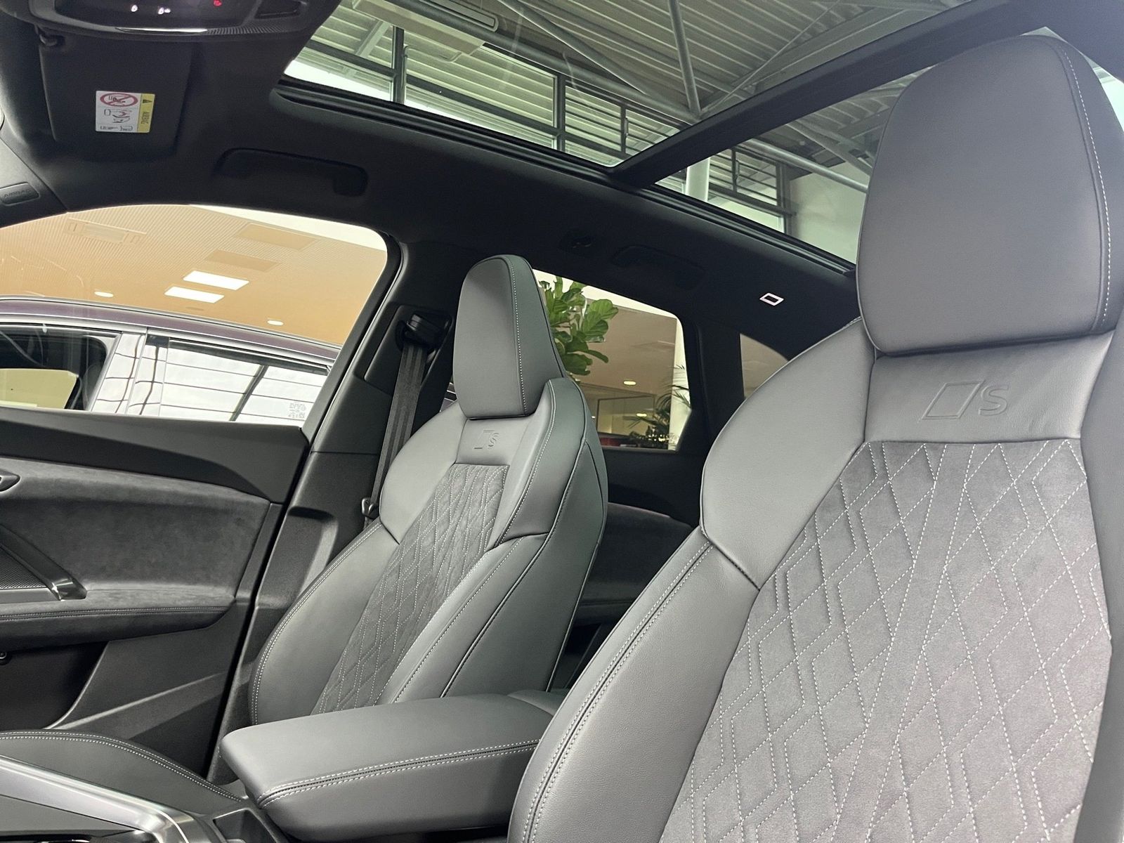 Audi SQ5 - Bild 18