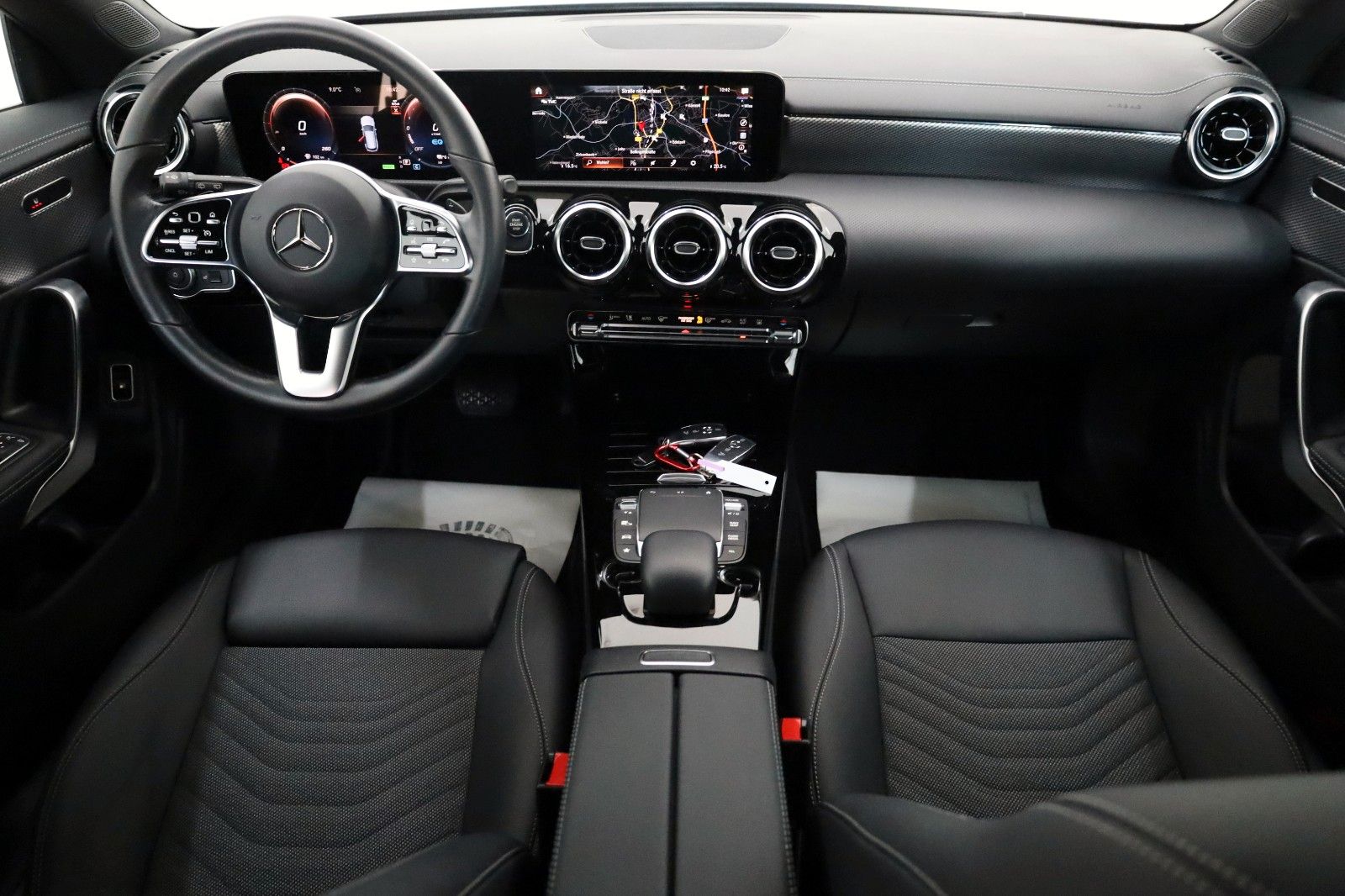 Fahrzeugabbildung Mercedes-Benz CLA 250 e SB Progressive,T.Leder,Navi,LED,Kamer