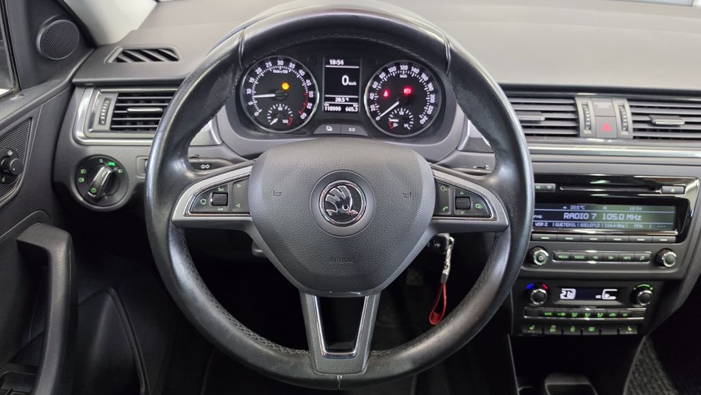 Spaceback 1.6 TDI Xenon 1.Hand SHZ PDC