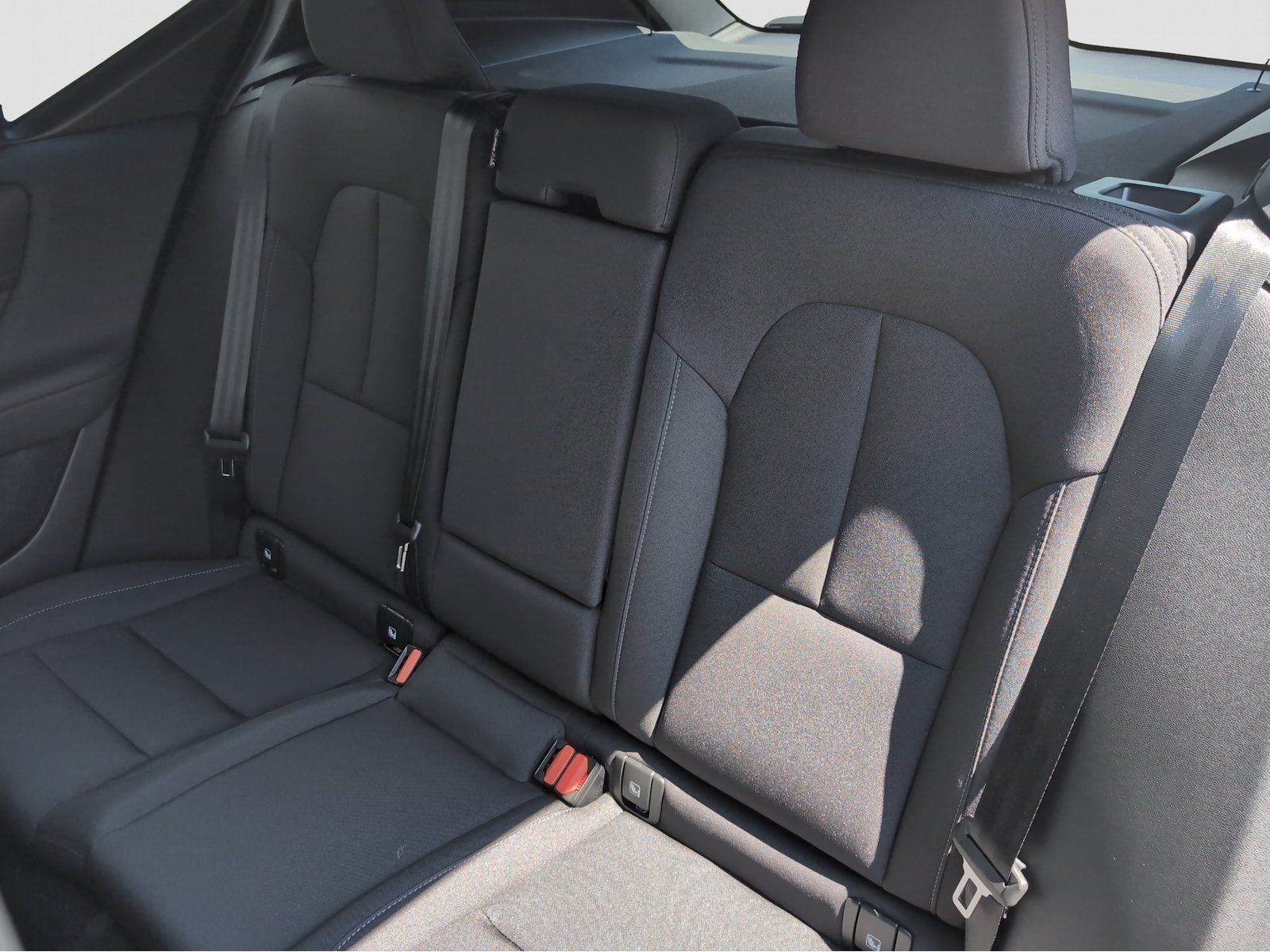 Volvo EX40 - Bild 10