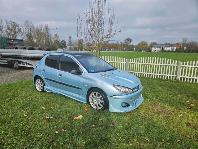 Peugeot Peugoet 206 Tuning!!!!!!!!