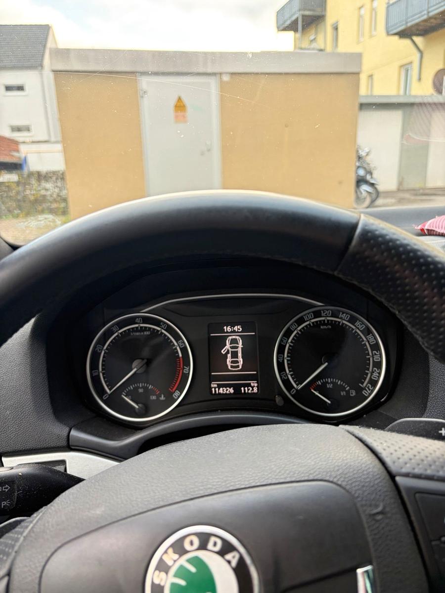 Skoda Octavia 2011 — photo 5