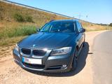 BMW 330d xDrive Touring Individual 8fach - BMW 330 aus 2010: 330i