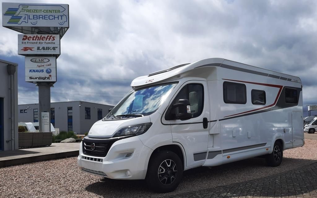Fahrzeugabbildung LMC Tourer T 660 G SAT/TV/Solar/Luftfeder HA