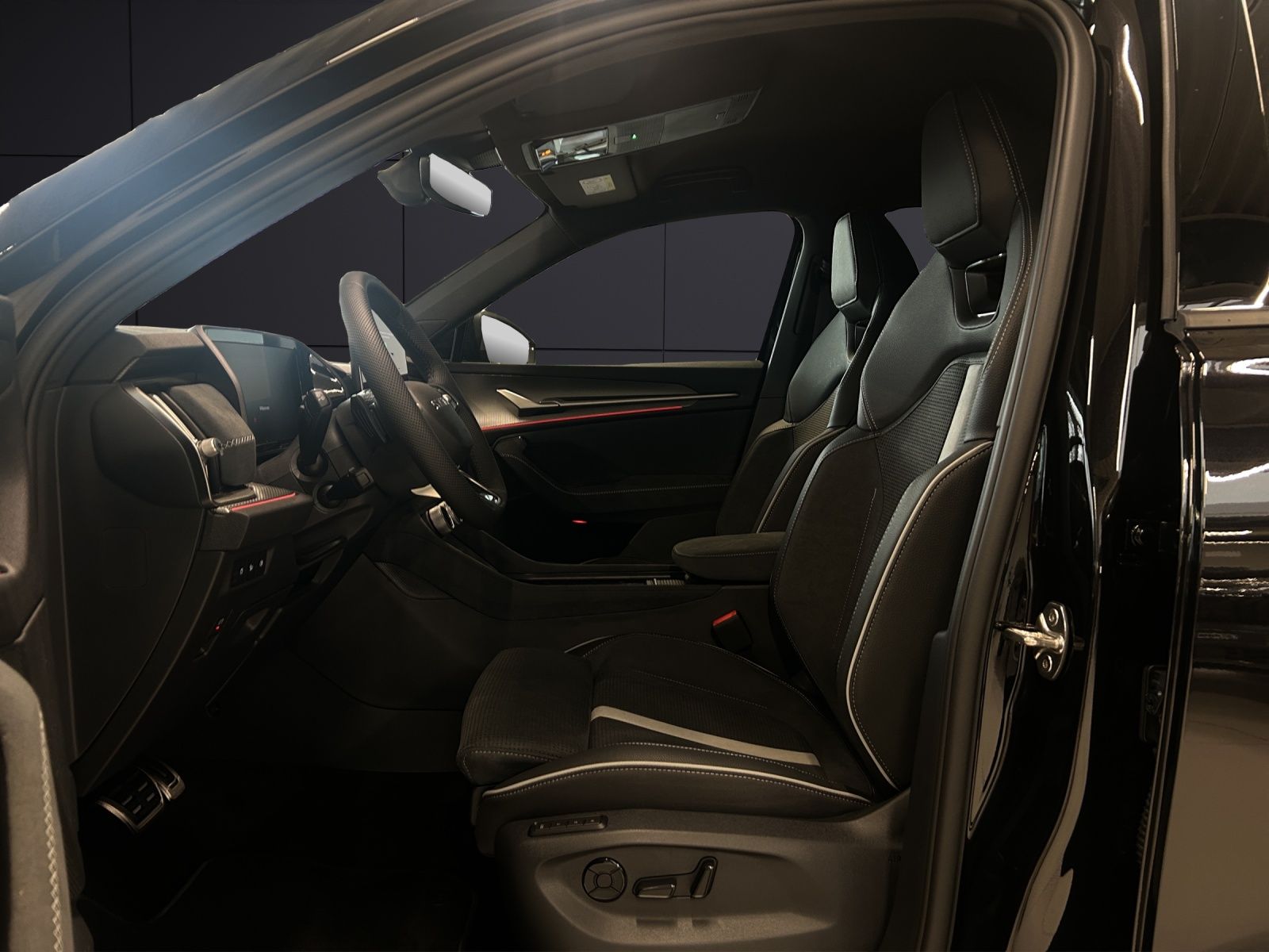 Fahrzeugabbildung SKODA Kodiaq 2.0 TDI 142 kW 4x4 Sportline AHZV MATRIX