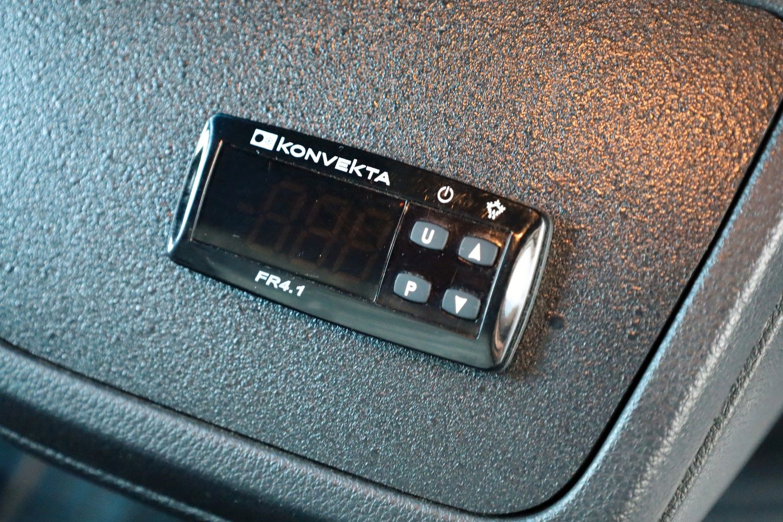 Fahrzeugabbildung Mercedes-Benz Sprinter III 319 CDI L3 / L4 Pharmamobil, MAXI
