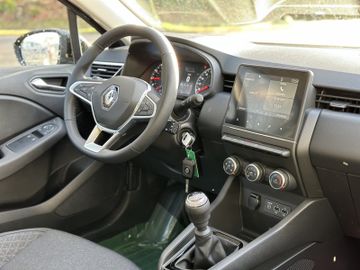 Fahrzeugabbildung Renault Clio V  TCe 90 Equilibre