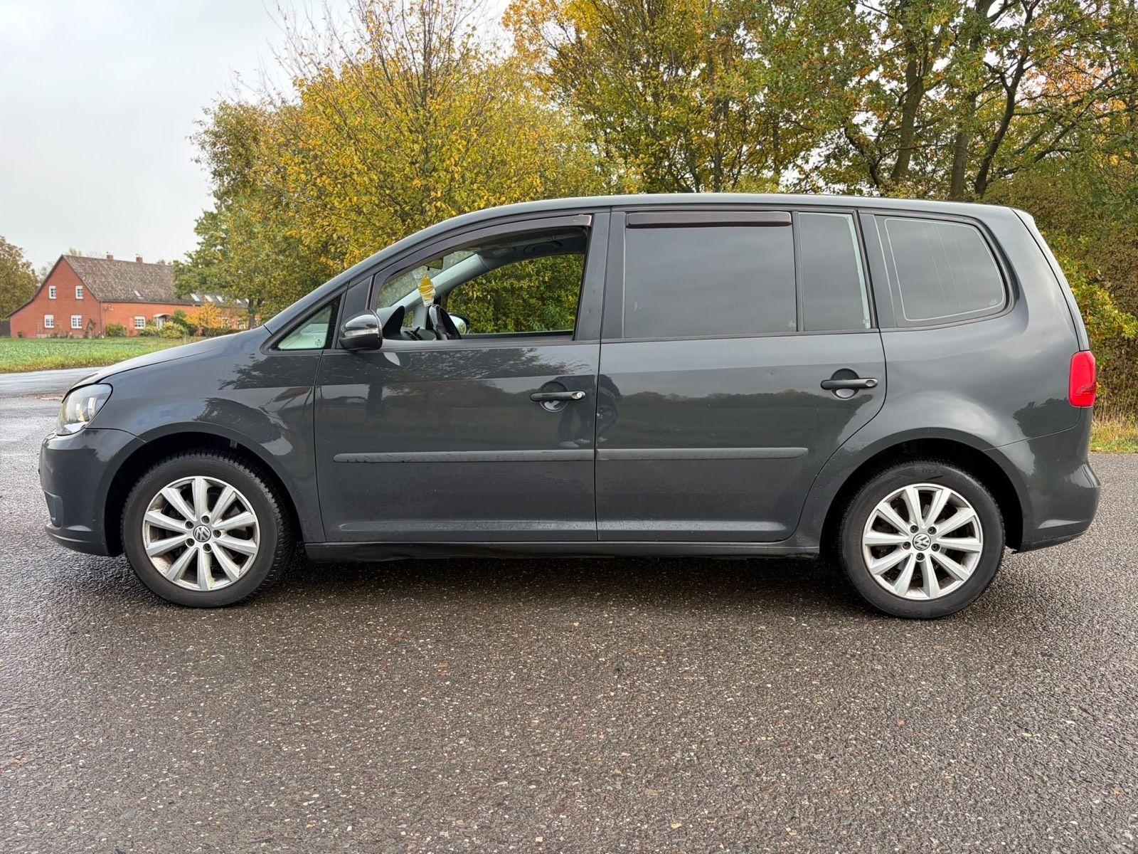 Volkswagen Touran 2015 — photo 8