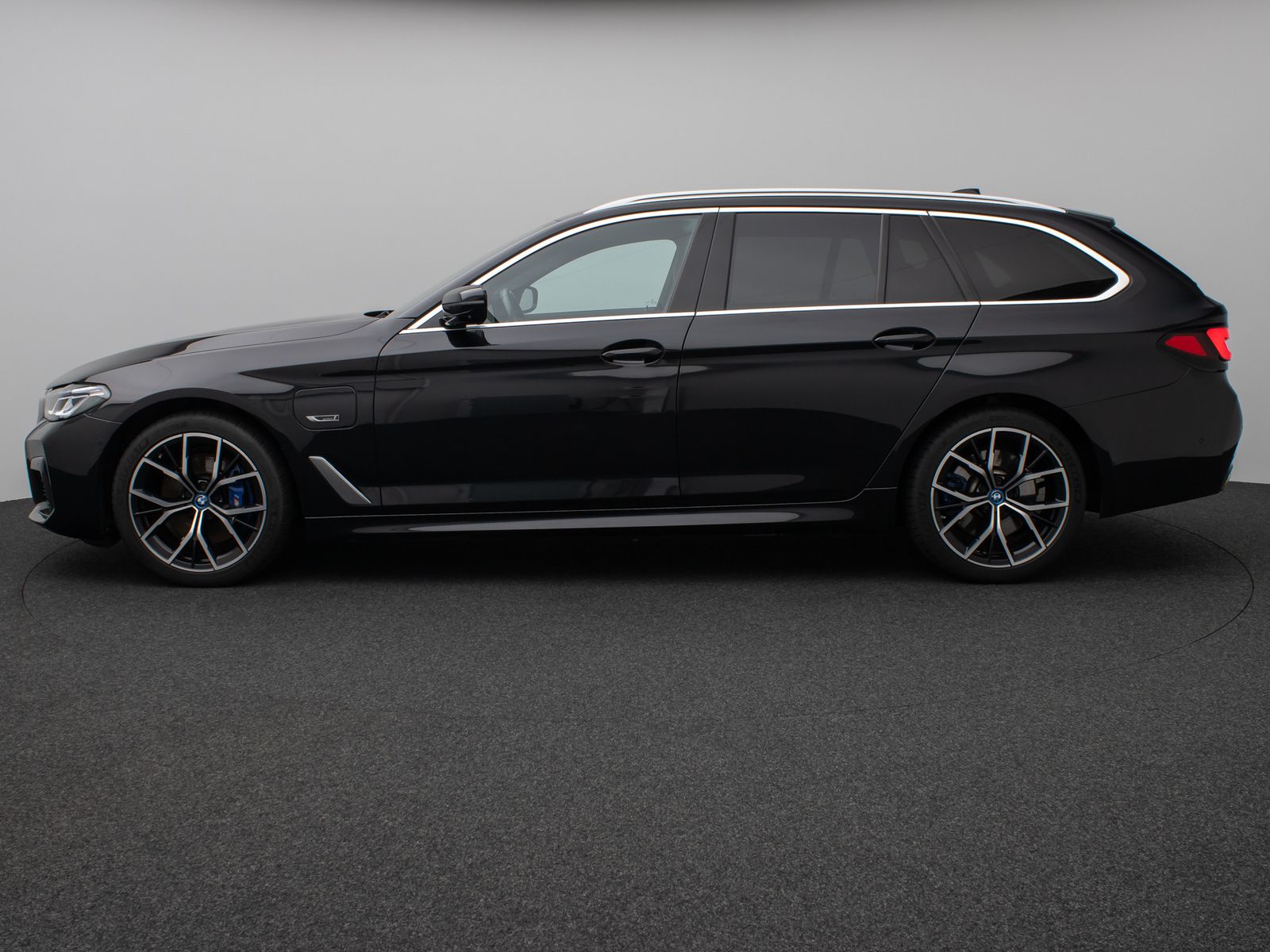 Fahrzeugabbildung BMW 530e xD M Sport Laser 360°HUD DAB H/K Komfort