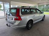 Volvo V70 2,5 T Momentum aut. 5d - Volvo V70 T5