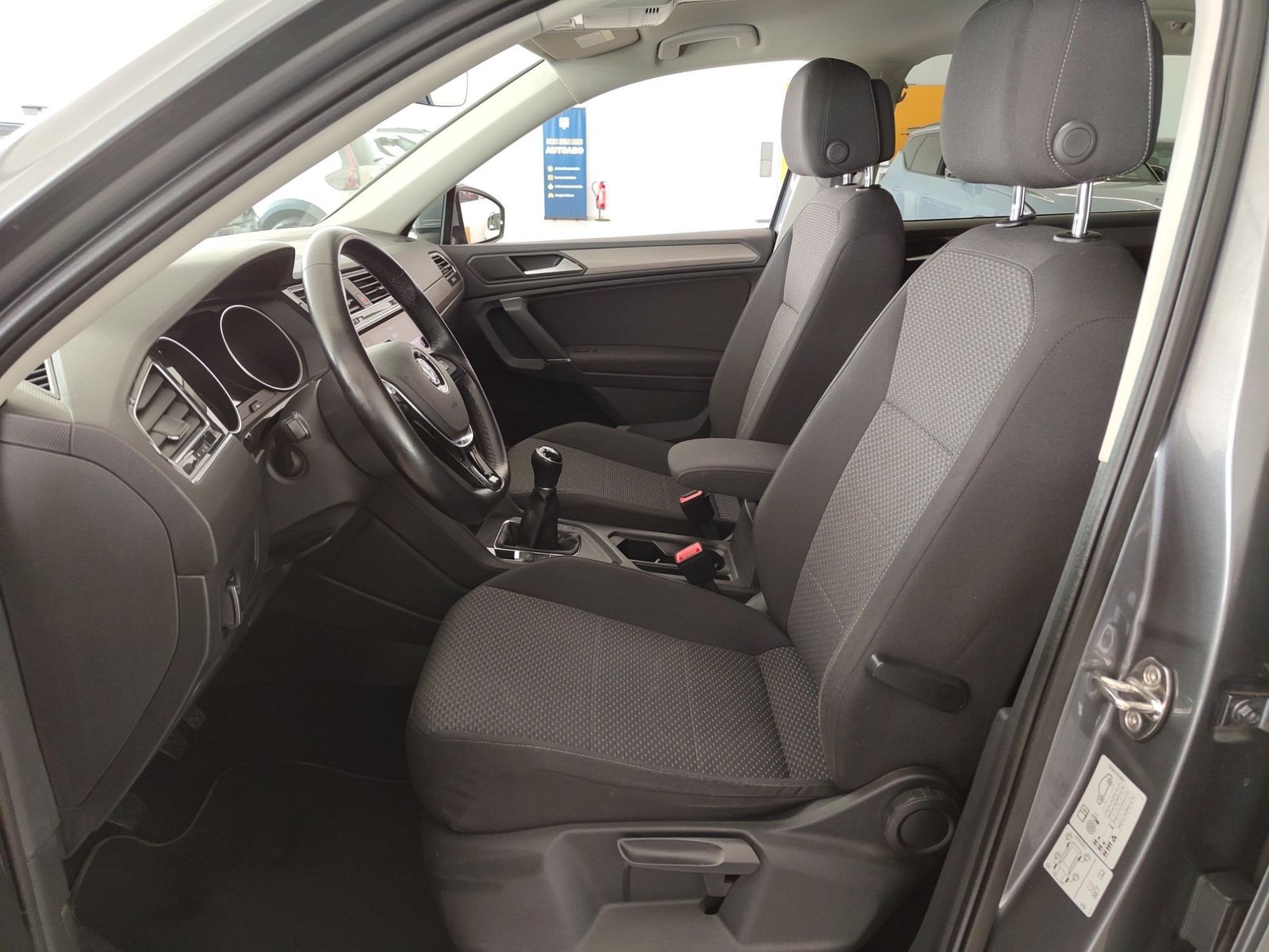 VW Tiguan Allspace 1.5 TSI Comfortline Allwetter Kl – Bild 8