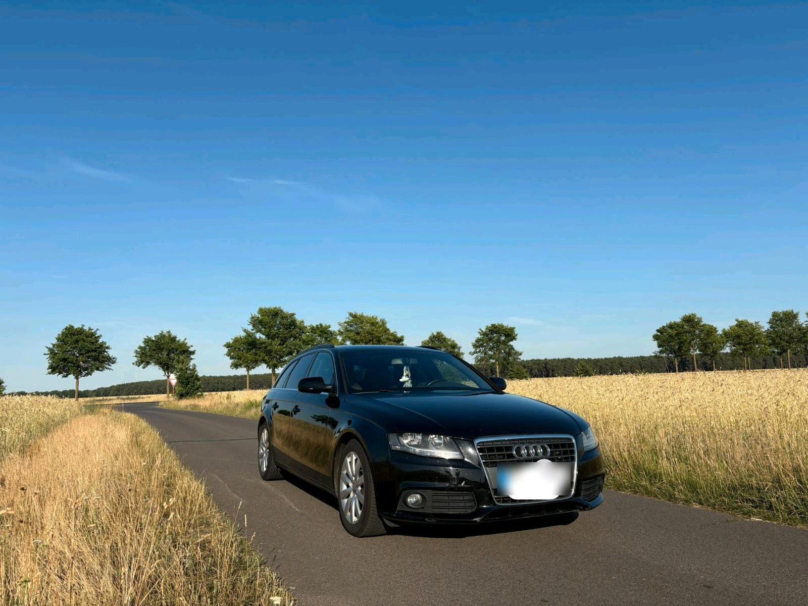 Audi A4 2010 — engine 150 HP (110kW)