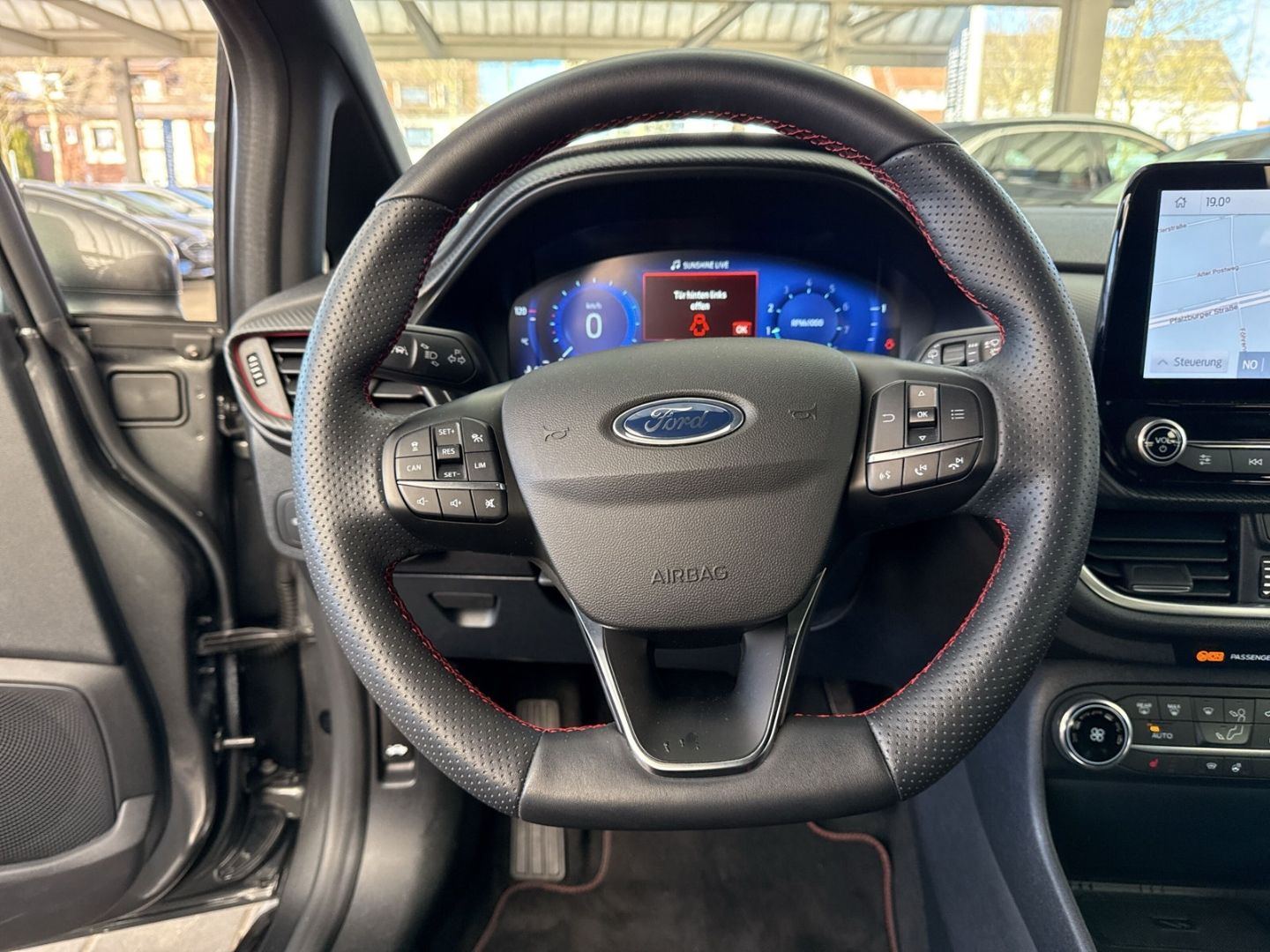 Fahrzeugabbildung Ford Fiesta ST-Line Vignale 1.0 Mild-Hybrid 114 KW B&