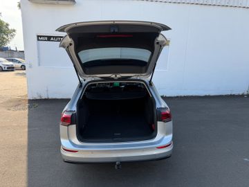 Volkswagen Golf - 11