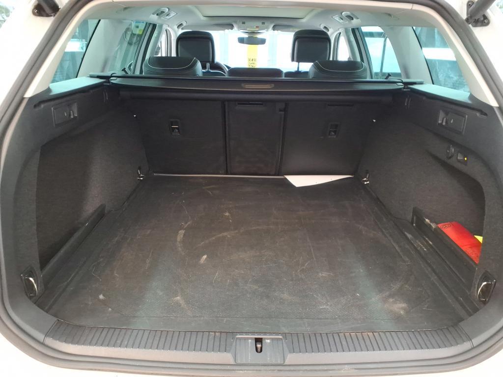 Volkswagen Passat 2.0 TDI DSG Elegance Matrix 360°, миниатюра 6
