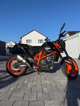 KTM 690 Duke R - gepflegt, top Zustand, wenig Km - KTM R 690