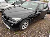 BMW X1 Baureihe X1 18 i sDrive - BMW X1 aus 2012 mit Benzin-Antrieb: Geländewagen