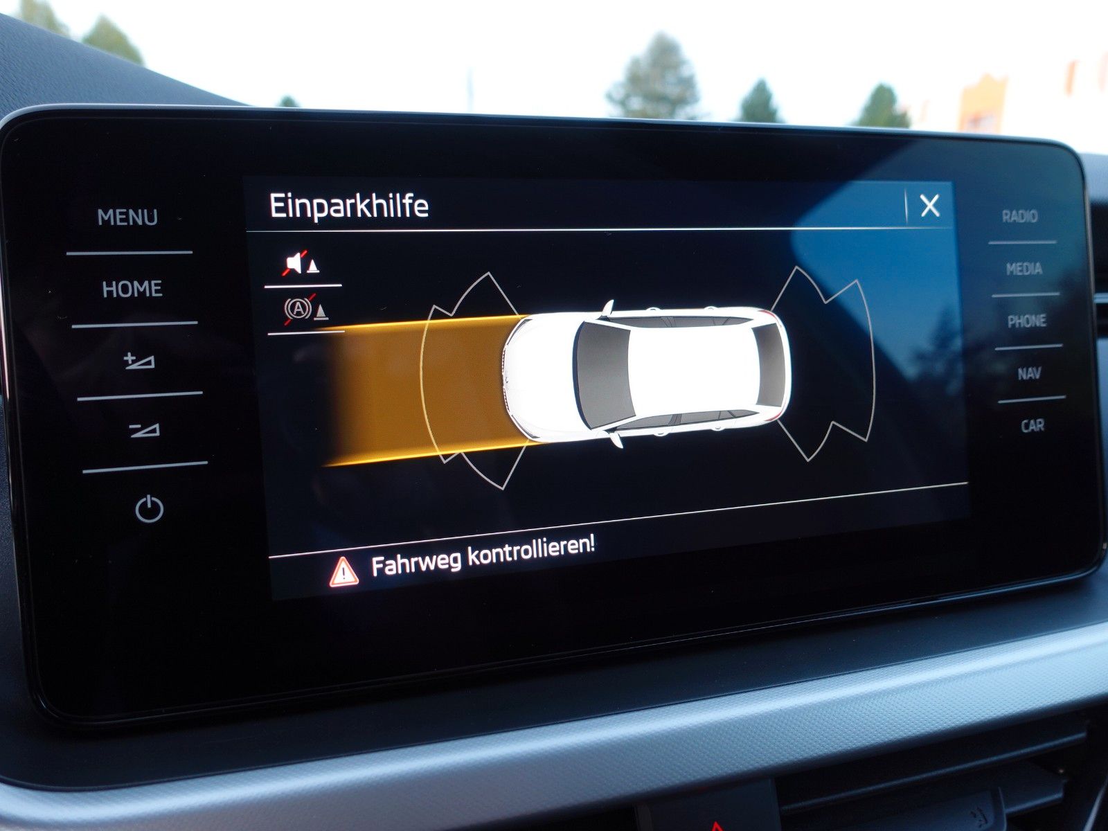 Fahrzeugabbildung SKODA Scala 1.0 TSI 81kW Ambition Business/LED/Navi/..