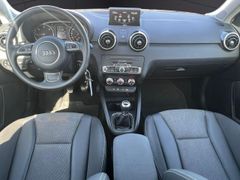 AUDI A1 Sportback NAVI,KLIMA,BIXENON,MFL,GRA,PDC