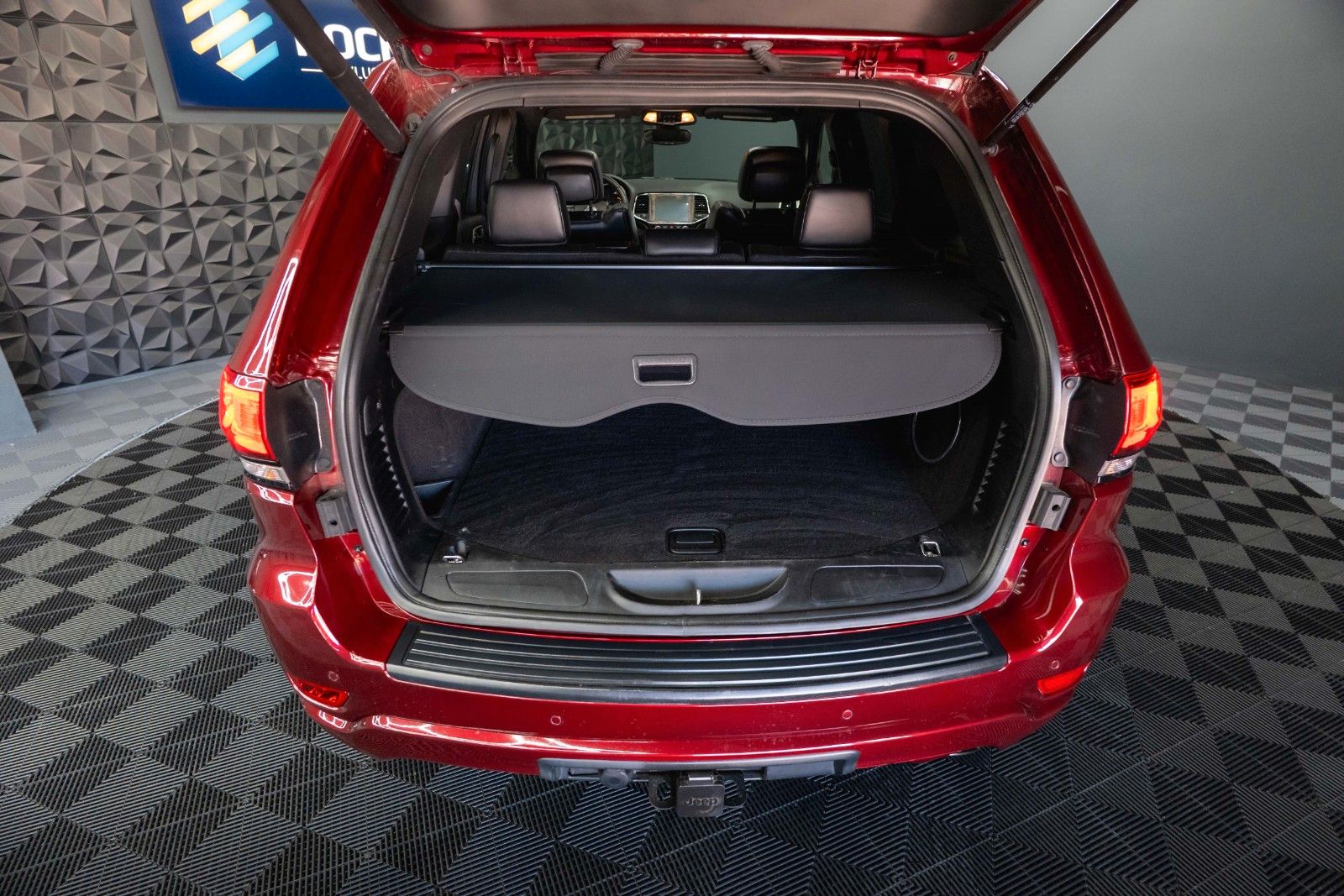 Fahrzeugabbildung Jeep Grand Cherokee 3.6 4x4 Altitude *Pano*CarPlay*