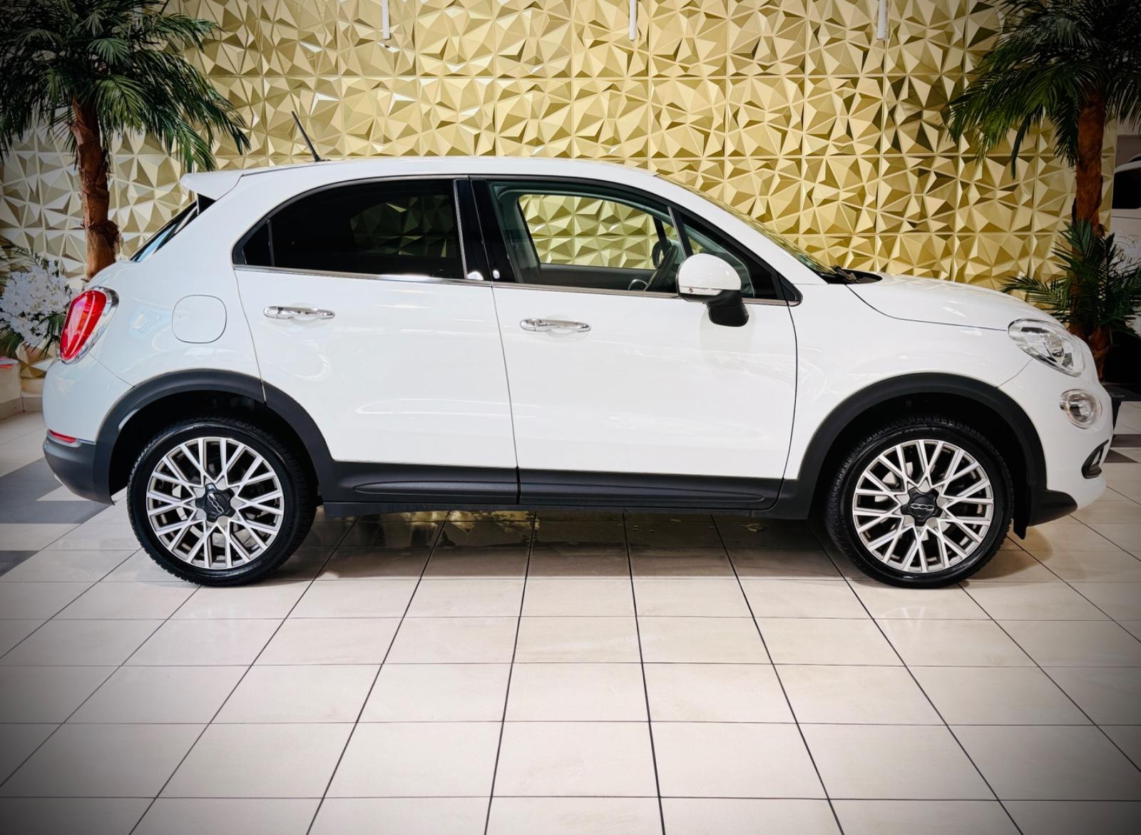 Fiat 500X Lounge |XENON|NAVI|LEDER|1.HAND|PDC