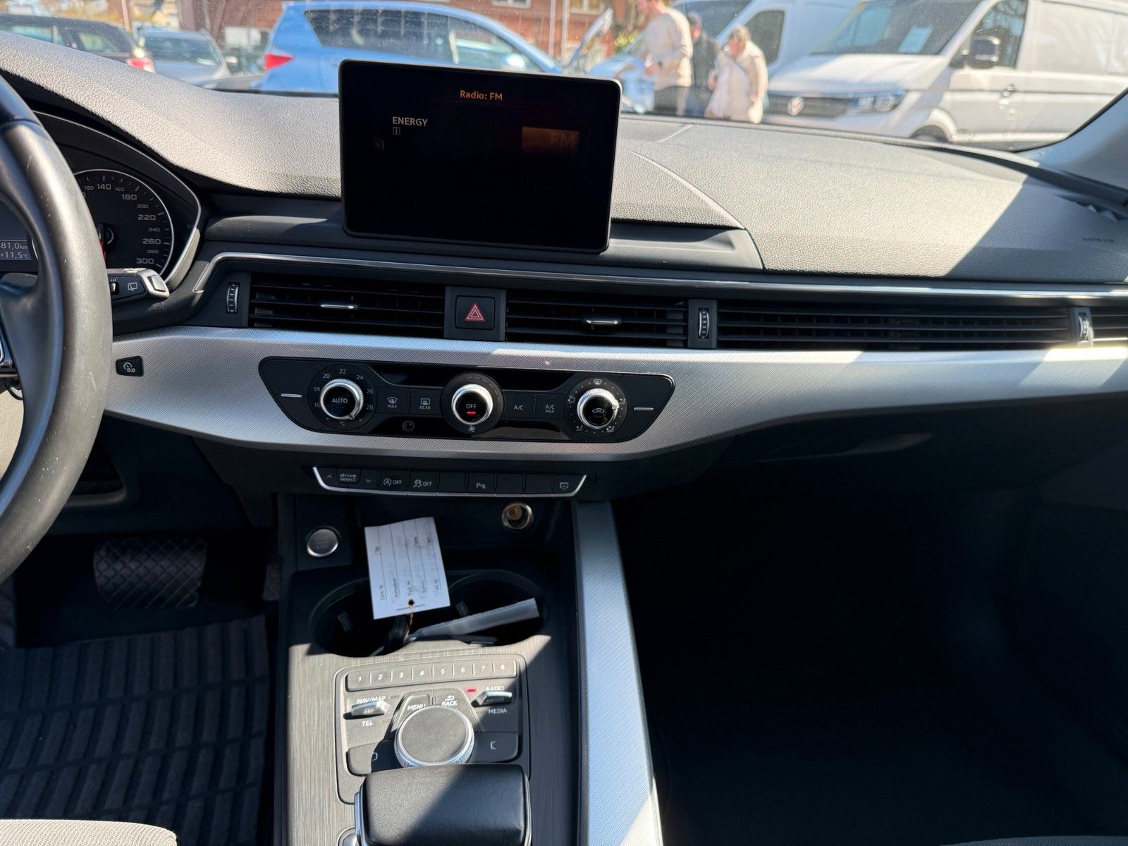 Fahrzeugabbildung Audi A4 Avant sport ultra