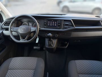 Volkswagen T6 Multivan - 12