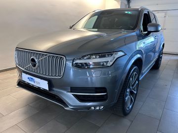 Volvo XC90 - 1
