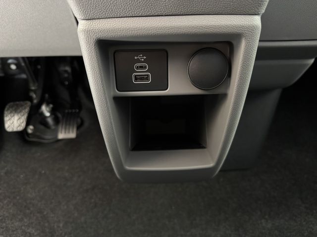 Ford Tourneo Custom L2 Titanium LED  70L Tank