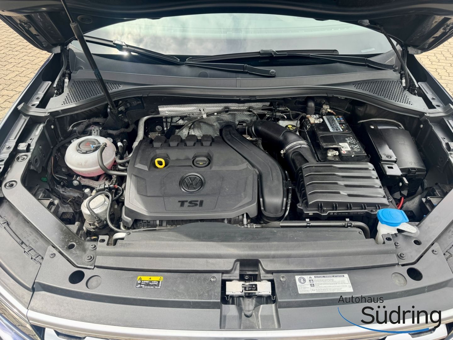 Tiguan 1,5 TSI IQ.Drive HUD AHK Navi LED ACC