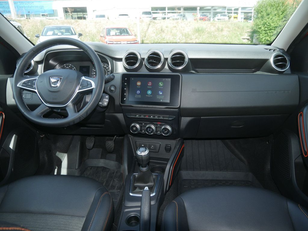 Fahrzeugabbildung Dacia Duster Extreme TCe 100 ECO-G 2WD NAVI LED 360°