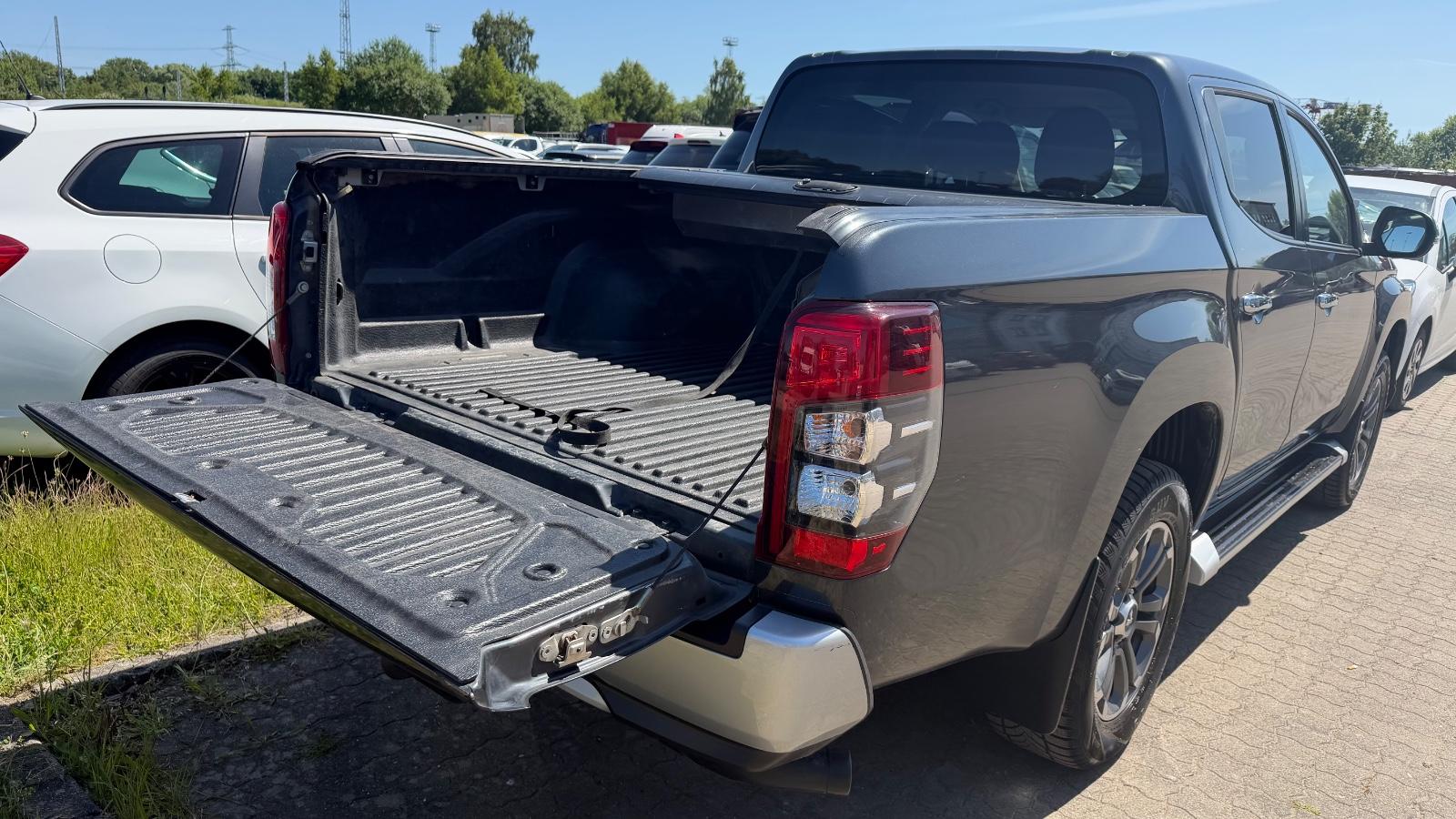 Mitsubishi L200 Plus Doppelkabine 4WD