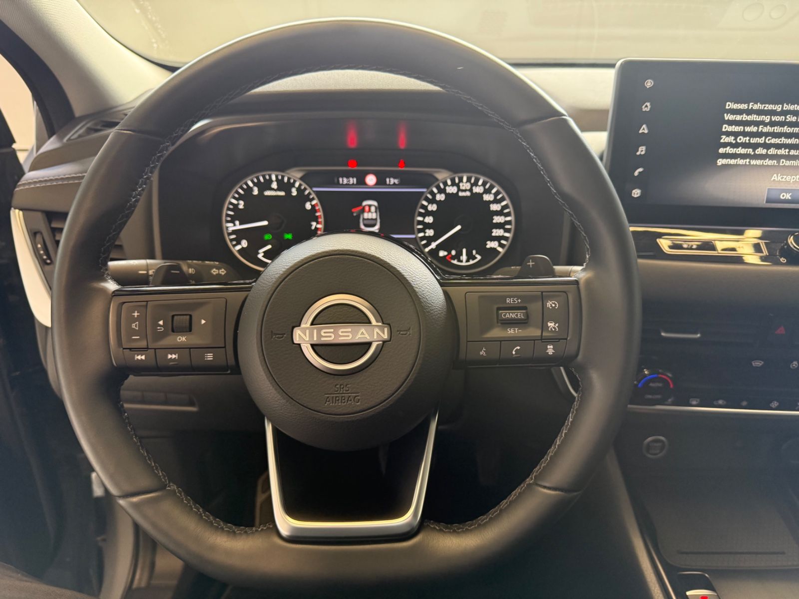 Fahrzeugabbildung Nissan Qashqai Acenta 360° Kamera Navi, Winterpaket.