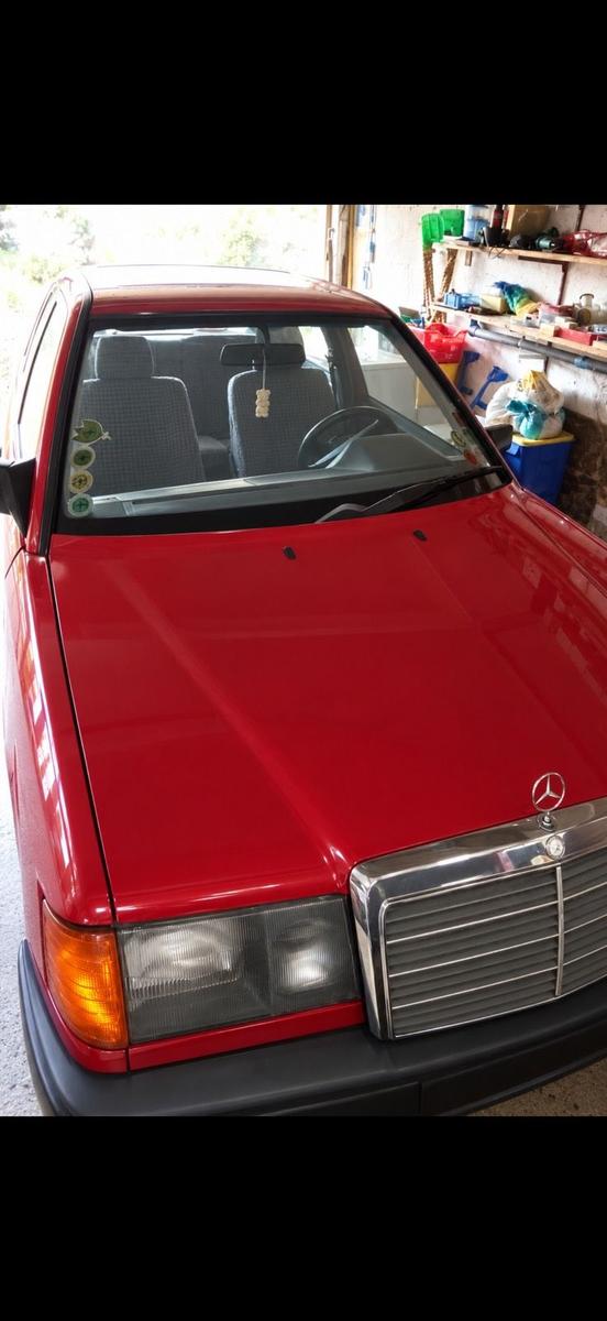 Mercedes-Benz 200