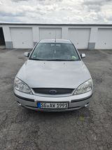 Ford Mondeo 1.8 92 kW Ghia Ghia - Ford Mondeo aus 2001: Ghia