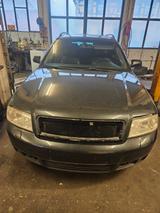 Audi A6 4.2 Avant quattro tiptronic - - Audi A6 aus 1999: Kombi