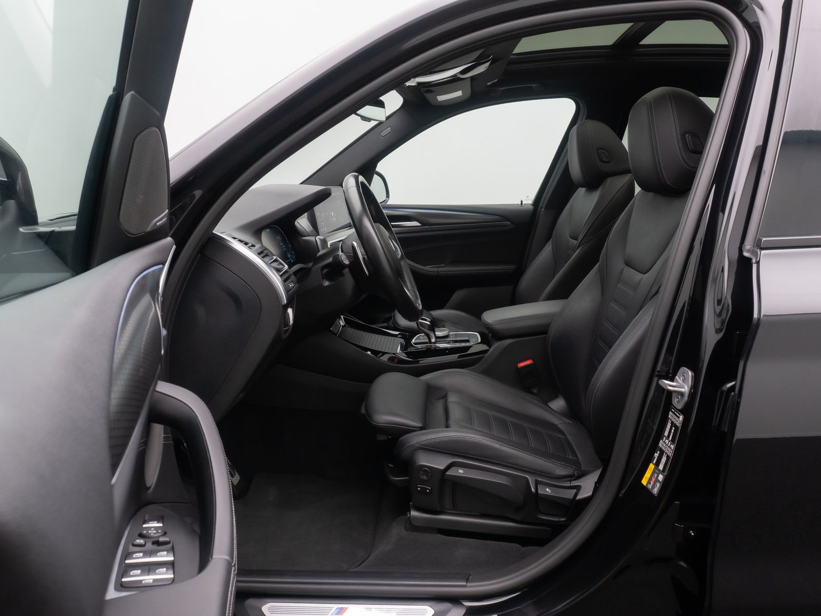 Fahrzeugabbildung BMW X3 xD30e M Sport 360&deg;HUD DAB H/K Panorama 19Zoll