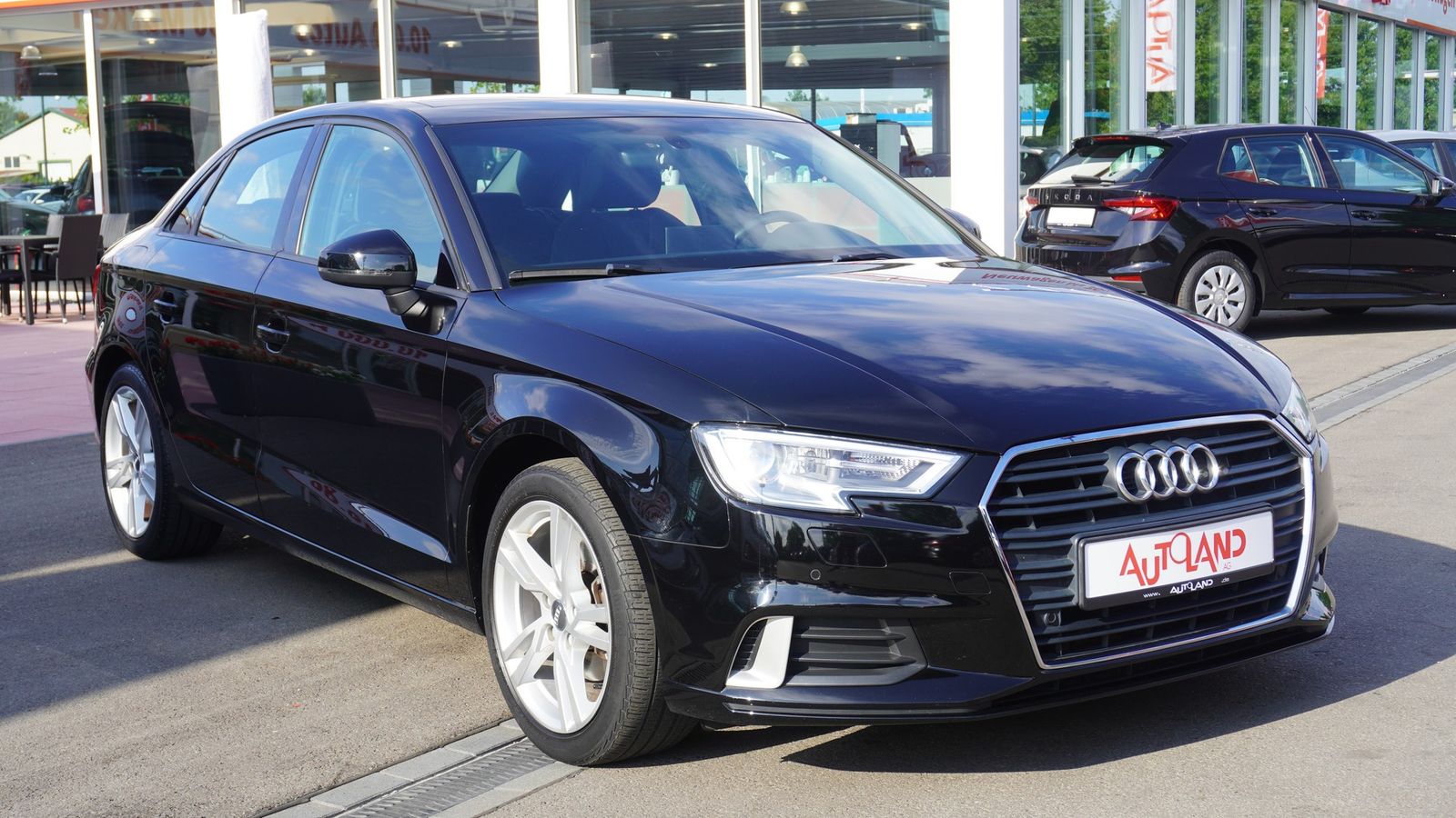 Audi A3 30 1.0 TFSI sport Bi-Xenon Navi Schiebedach imagem 3