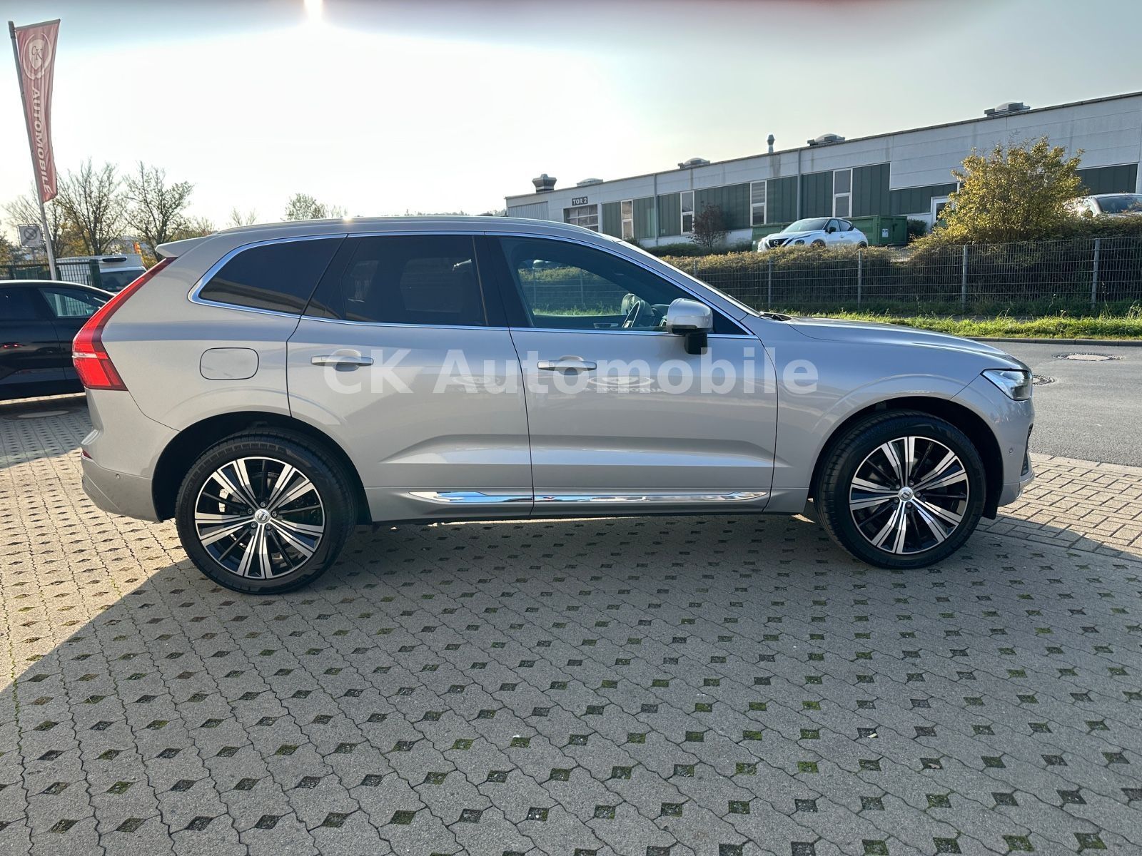 Fahrzeugabbildung Volvo XC60 B5 UltimateBright AWD/Head-Up/Pano/360°/AHK