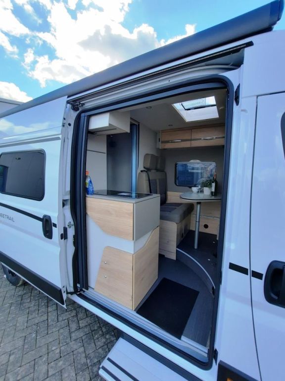 Fahrzeugabbildung Dethleffs Globetrail 640 HR Verfüg./ Sparen Sie 11.505,- €
