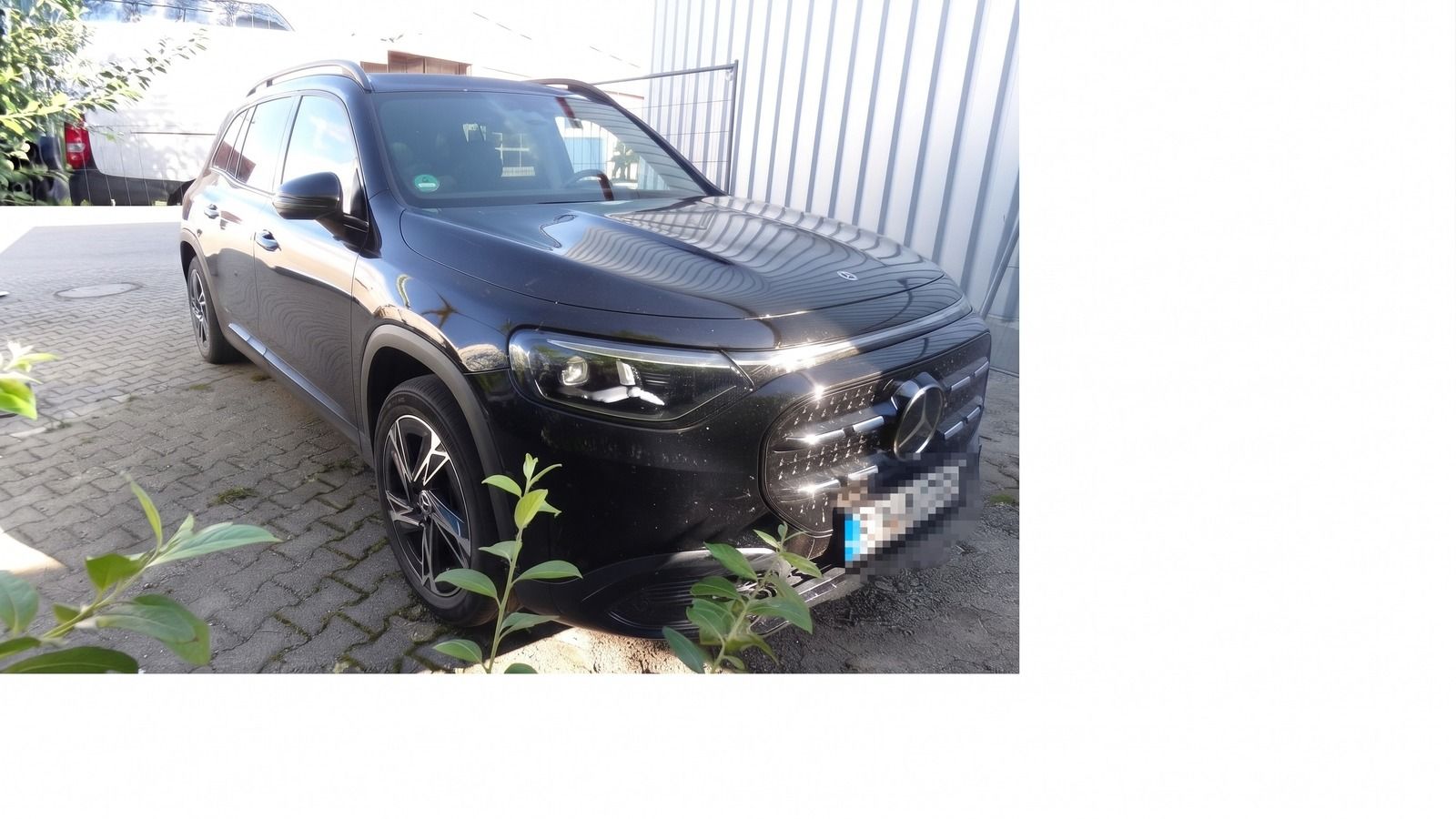 Fahrzeugabbildung Mercedes-Benz GLB 250+ EQ Technologie DIS *
