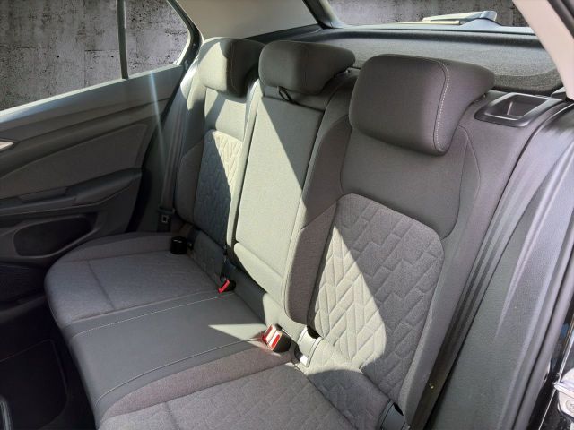 Golf VIII 2.0 TDI Life Navi AHK Kamera HeadUp